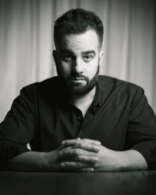 @vasilisnousis 
#portrait #selfportrait #bw #photography #portraitphotography #photoshooting #studiolighting #studiophotography #man #male #maleportraits #photographer #shootthephotographer #instaportrait #greekweddingphotographer #greekportraits